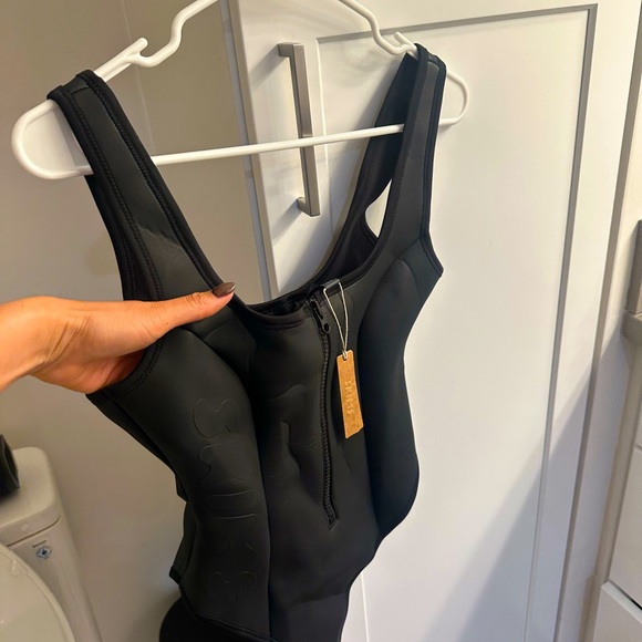 SKIMS - Picture 8 of 8